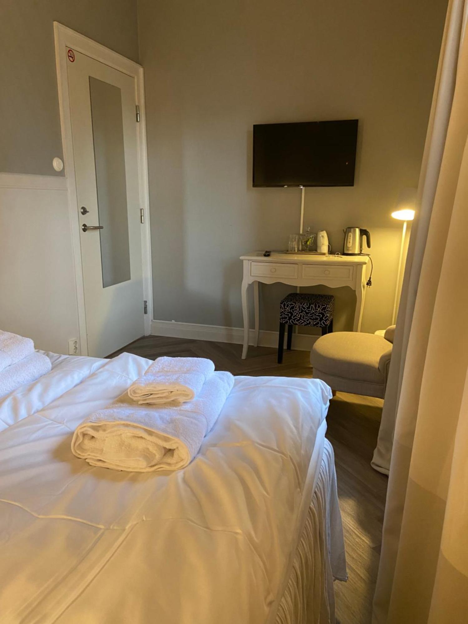Bed and Breakfast Our House Истад Экстерьер фото