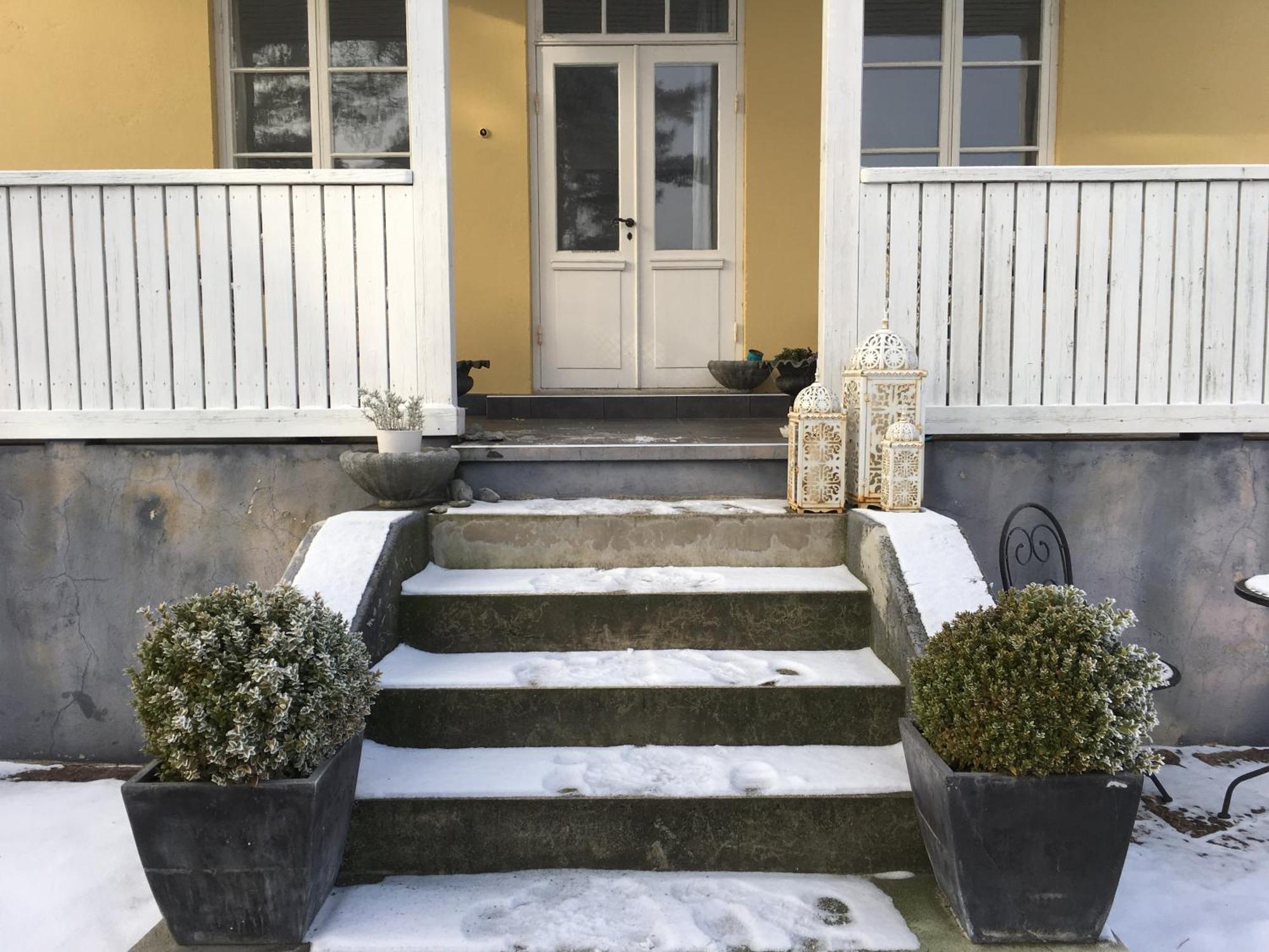 Bed and Breakfast Our House Истад Экстерьер фото