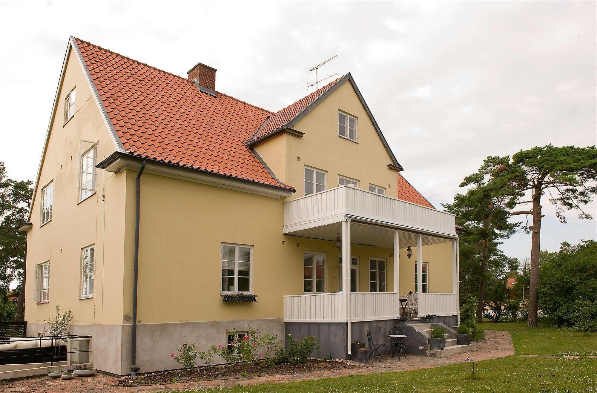 Bed and Breakfast Our House Истад Экстерьер фото